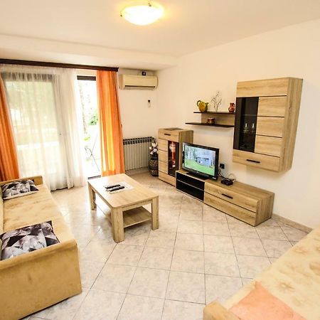 Ferienwohnung Carolina 4 Seasons Poreč Exterior foto
