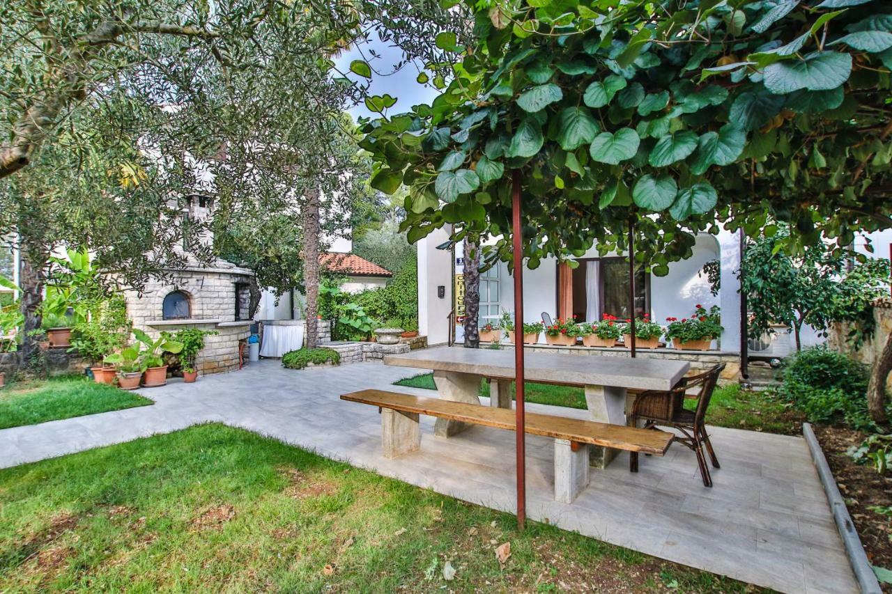 Ferienwohnung Carolina 4 Seasons Poreč Exterior foto