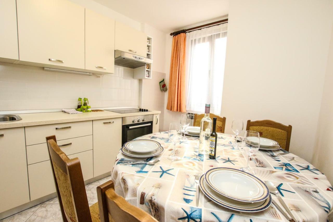 Ferienwohnung Carolina 4 Seasons Poreč Exterior foto
